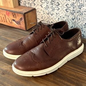Elegant Brown Leather Men's Oxfords